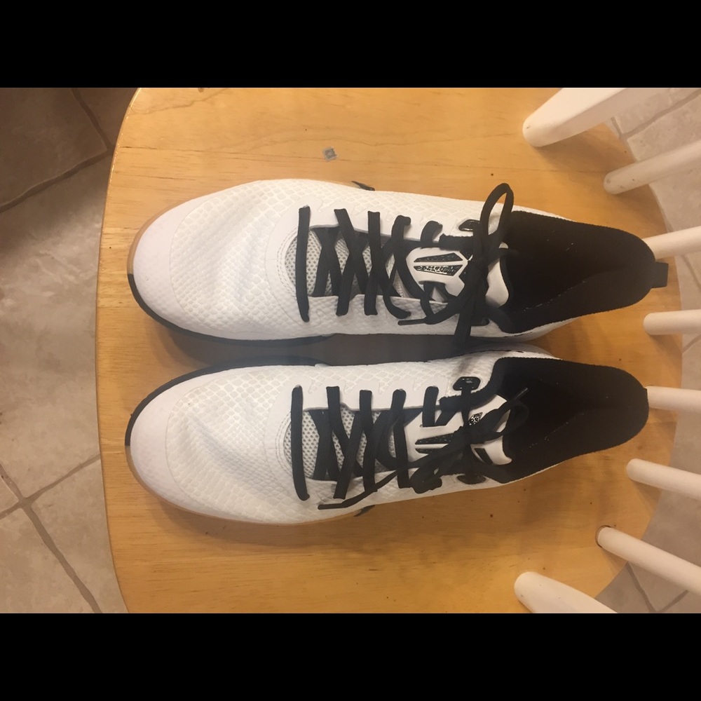 Kobe Focus Nike Basketball shoes
